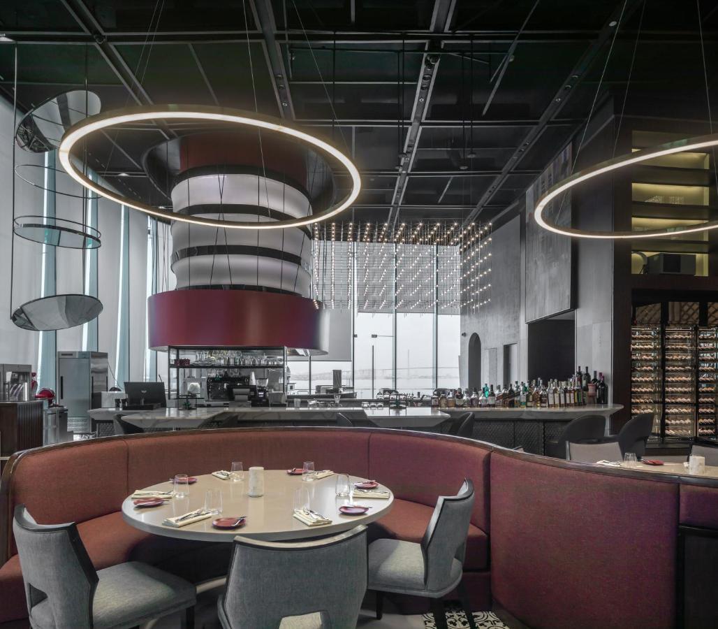 Fili Hotel At Nustar Себу Экстерьер фото
